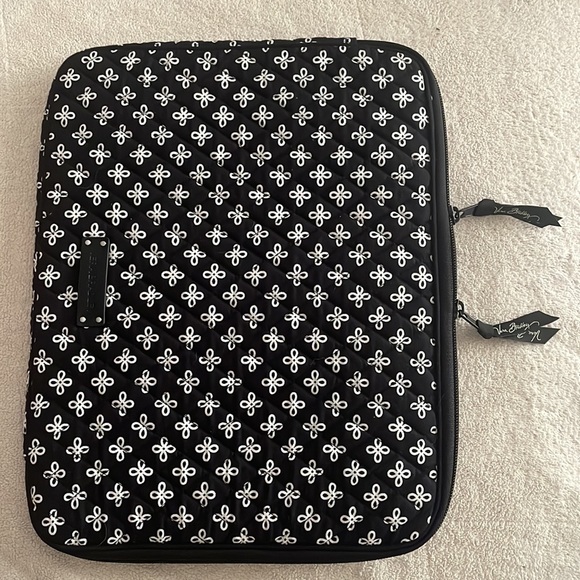 Vera Bradley laptop sleeve - Picture 4 of 6